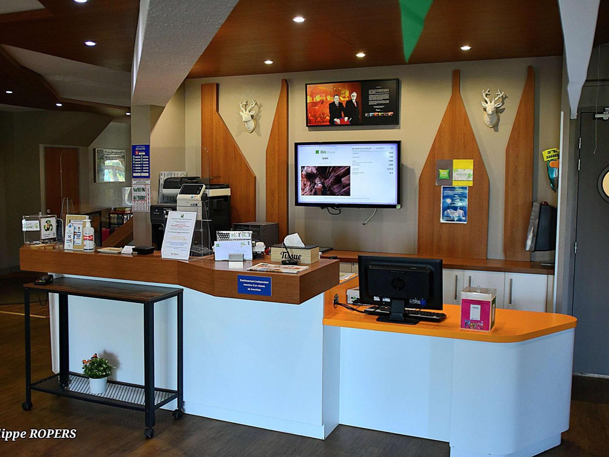 Ibis Styles Gien Hotel Kültér fotó